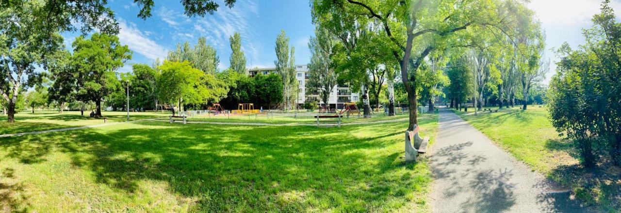 Kalvaria Apartman Seghedin Exterior foto